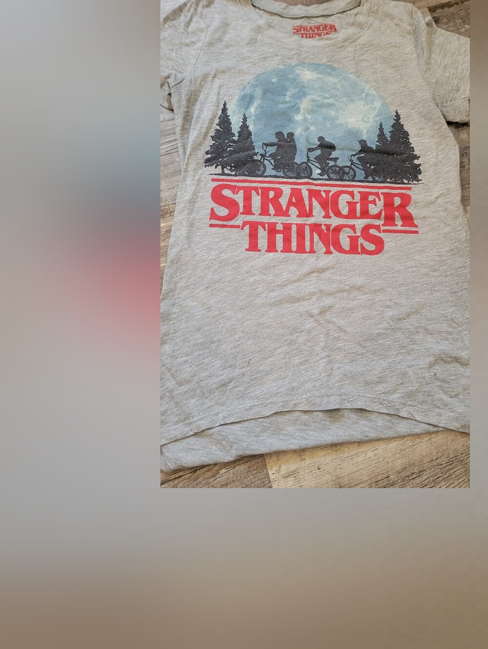 Girls/teen 'Stranger Things' Graphic Tee - Red & Gray SZ SMALL